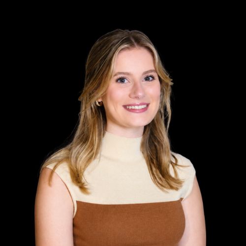 Lilly Bruton Headshot