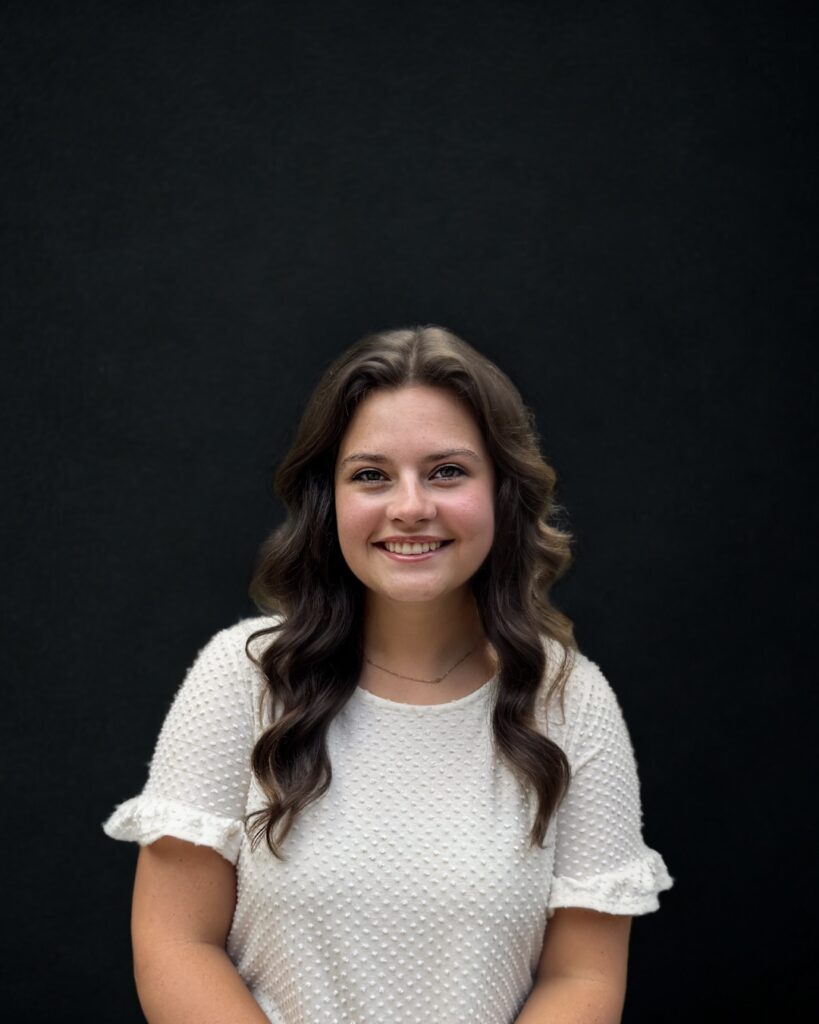 Olivia Tarnowski Headshot